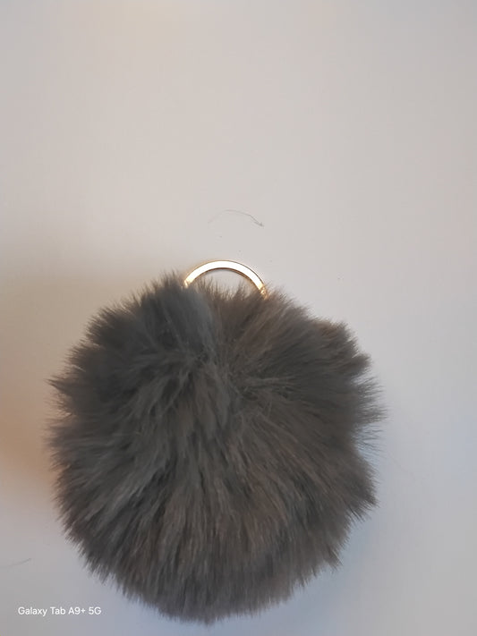 Pom pom keyring