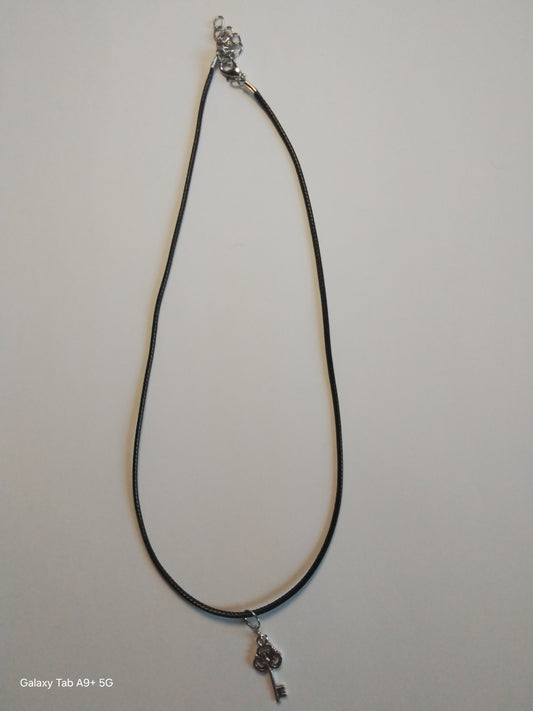 Pendant of the World